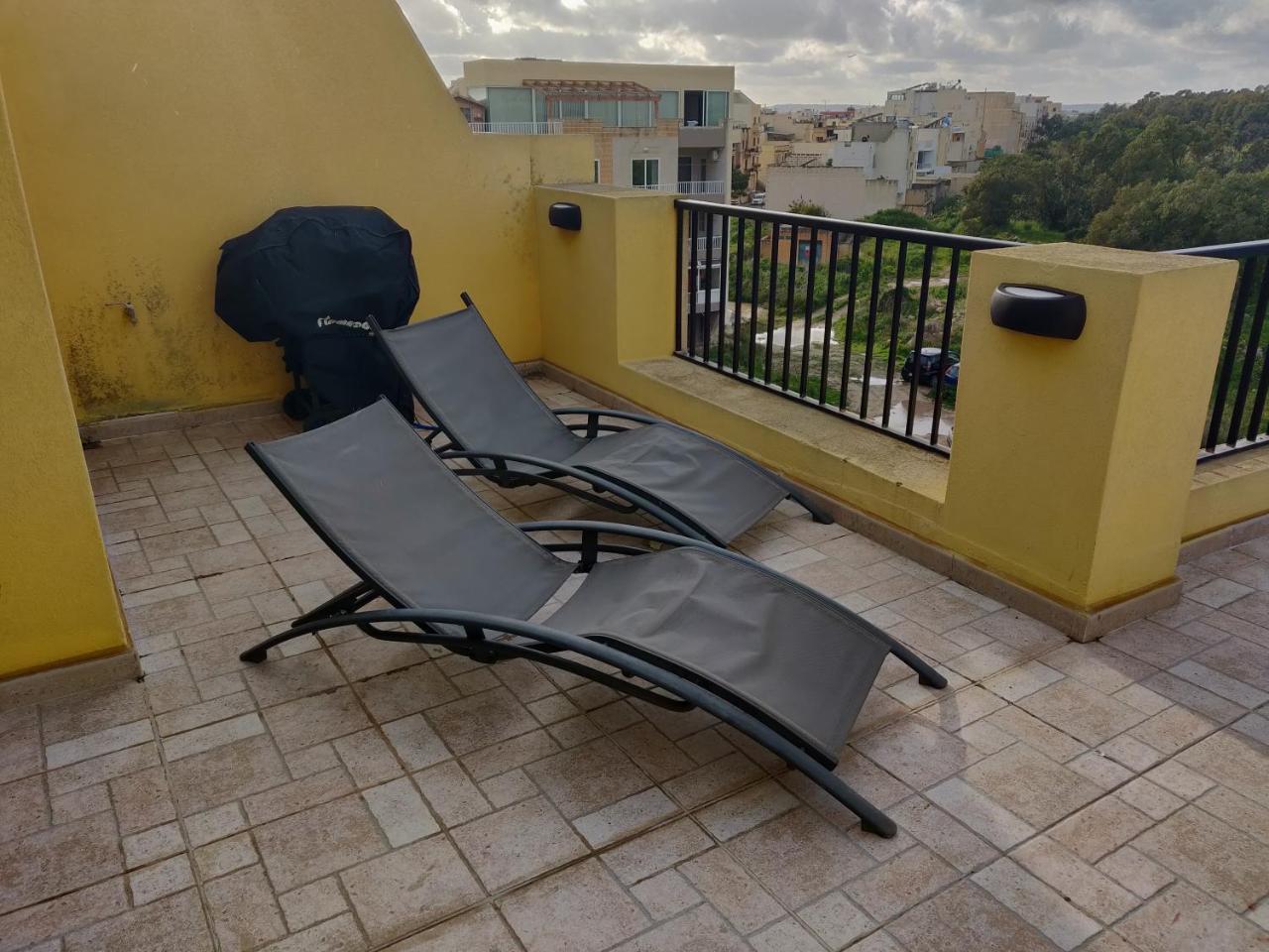 Panoramic Penthouse In Marsascala Which Enjoys Sea And Country Views Διαμέρισμα Marsaskala Εξωτερικό φωτογραφία